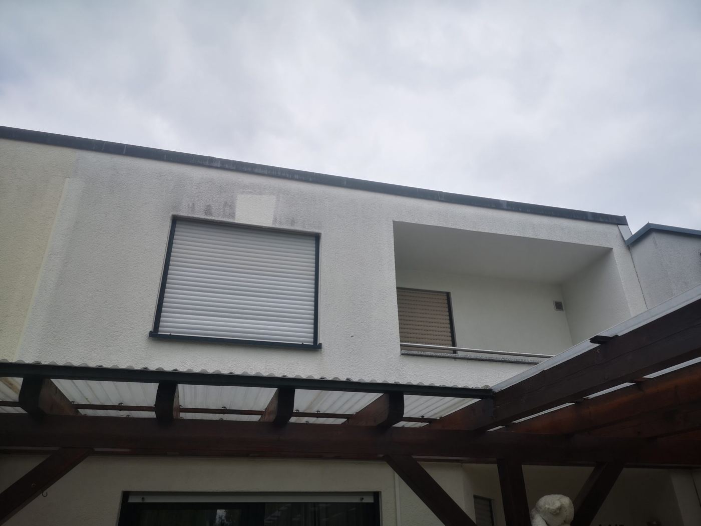 Nachher: dieselbe Fassade gereinigt